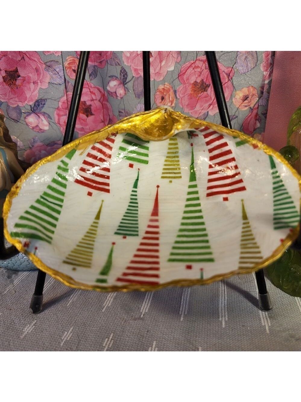 DECOUPAGE CLAM SHELL DECOUPAGE TRINKET DISH CHRISTMAS TREES